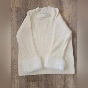 Liz Claiborne Sweater with Faux Fur Cuff Detail Cream/White